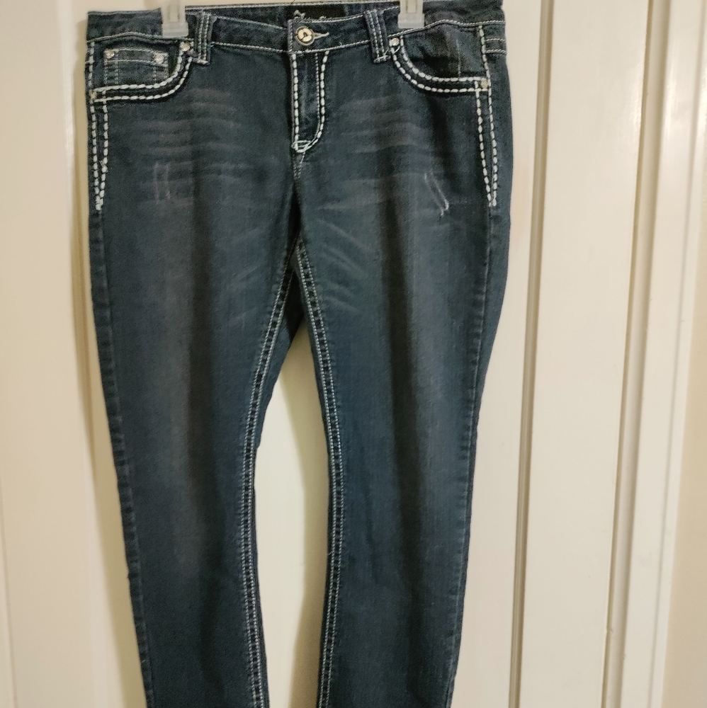 Women's Eighty eight dark jeans size 15